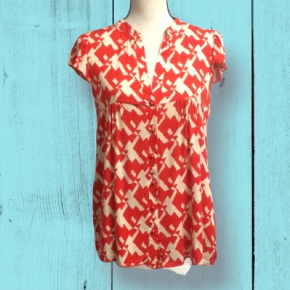 Rosebud flutter sleeve blouse